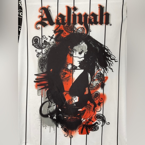 NWOT Unisex Aaliyah Princess of R&B White & Black Short Sleeve Jersey Small - Picture 5 of 5